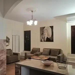 Monroe , Тбилиси Грузия