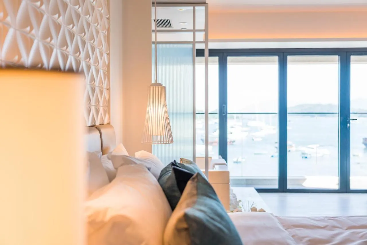 The Pier Hotel Hongkong 4*,  China