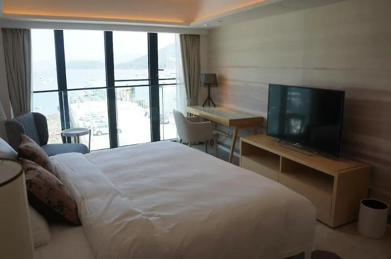 The Pier Hotel Hongkong 4*,  China